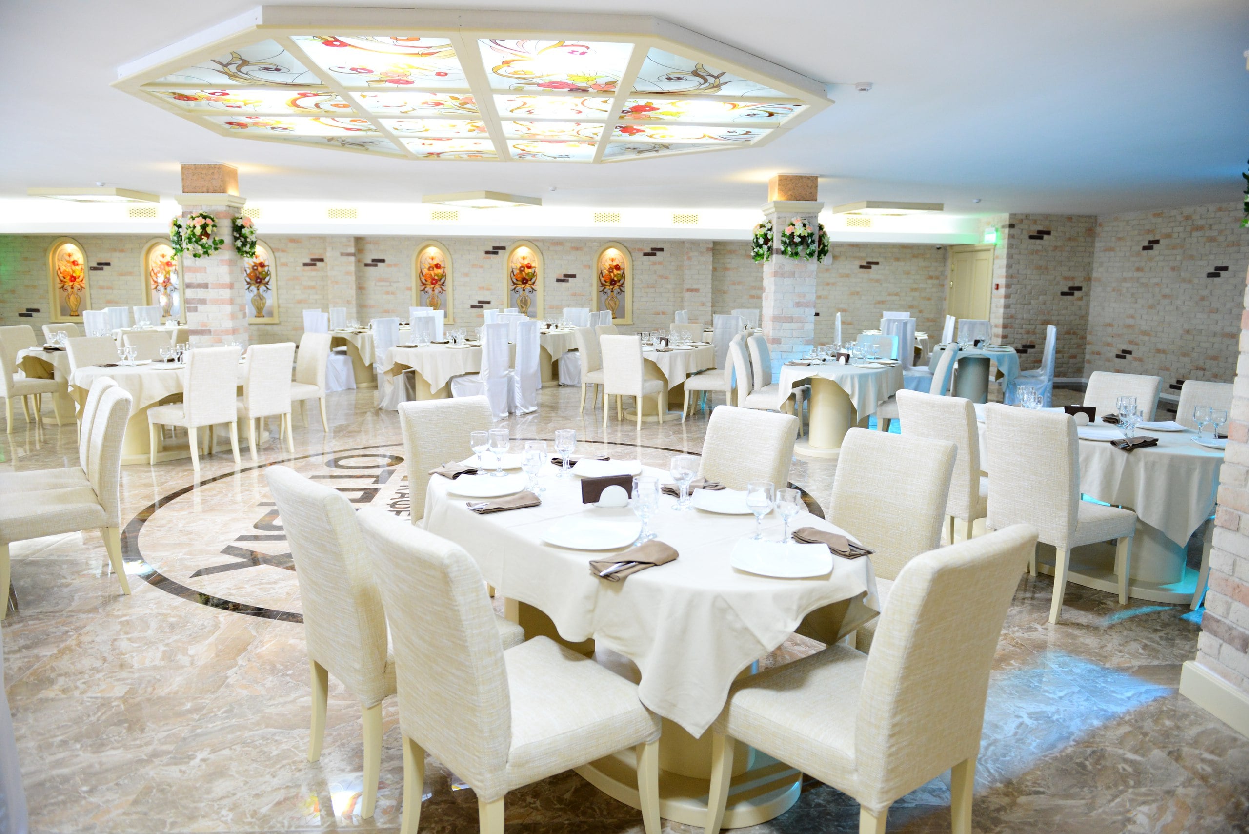 Аренда банкетного зала от сети ресторанов «Отдых Group»